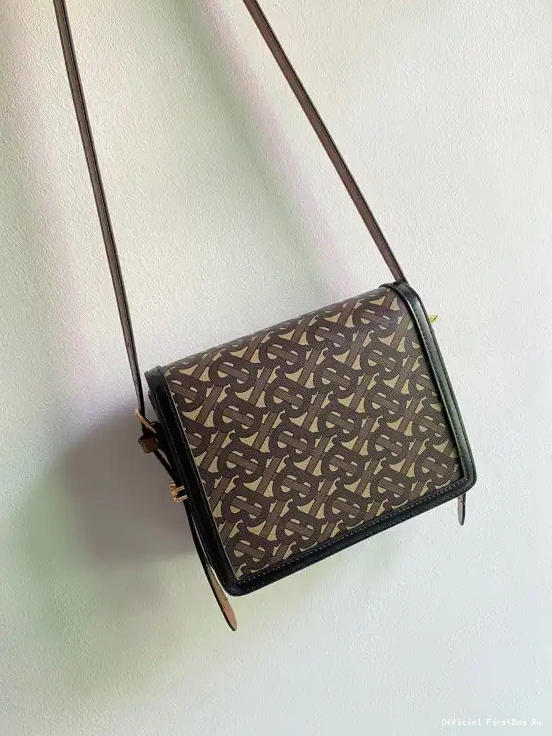 Official FirstBag Ru Leather BURBERRY Grace Bag Small 0525